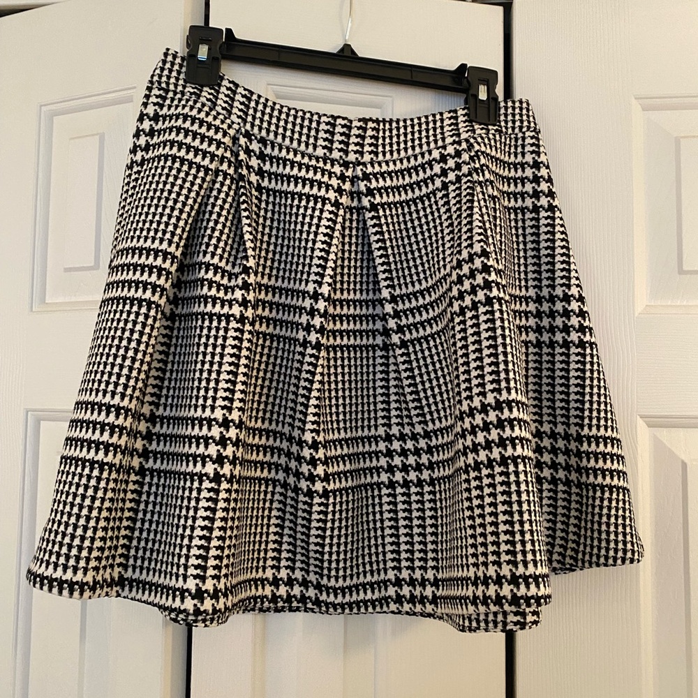 Express Flare Houndstooth Skirt